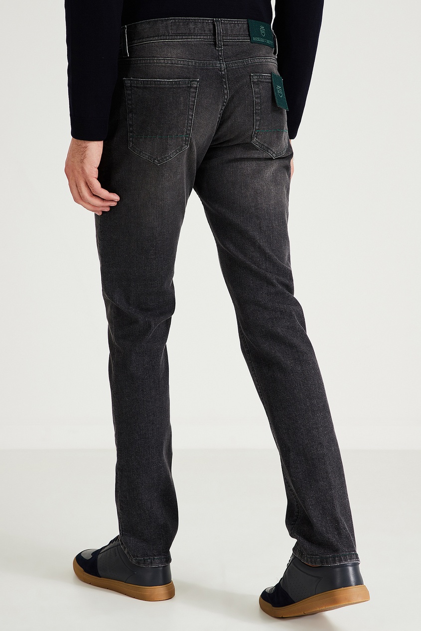фото Серые джинсы с зеленой нашивкой-логотипом Richard j brown