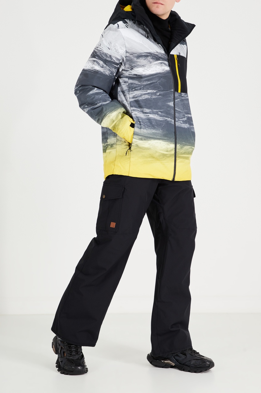 фото Сноубордическая куртка с абстрактным принтом mission plus quiksilver