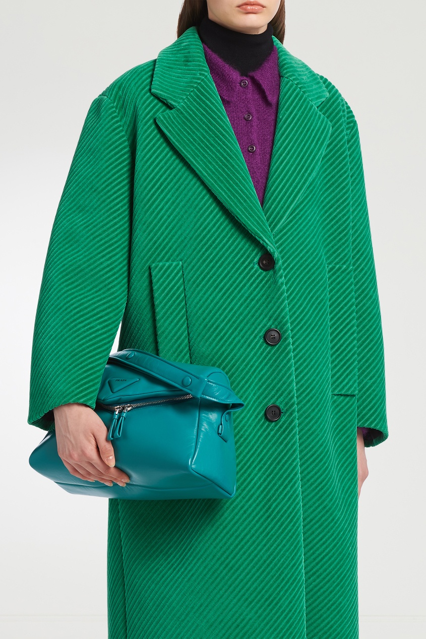 фото Бирюзовая кожаная сумка prada signeaux