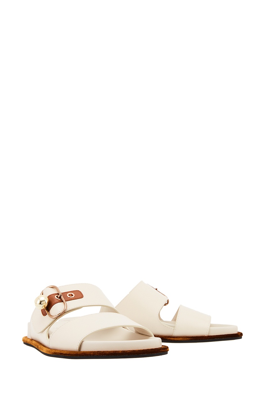фото Белые шлепанцы с пряжкой fendi