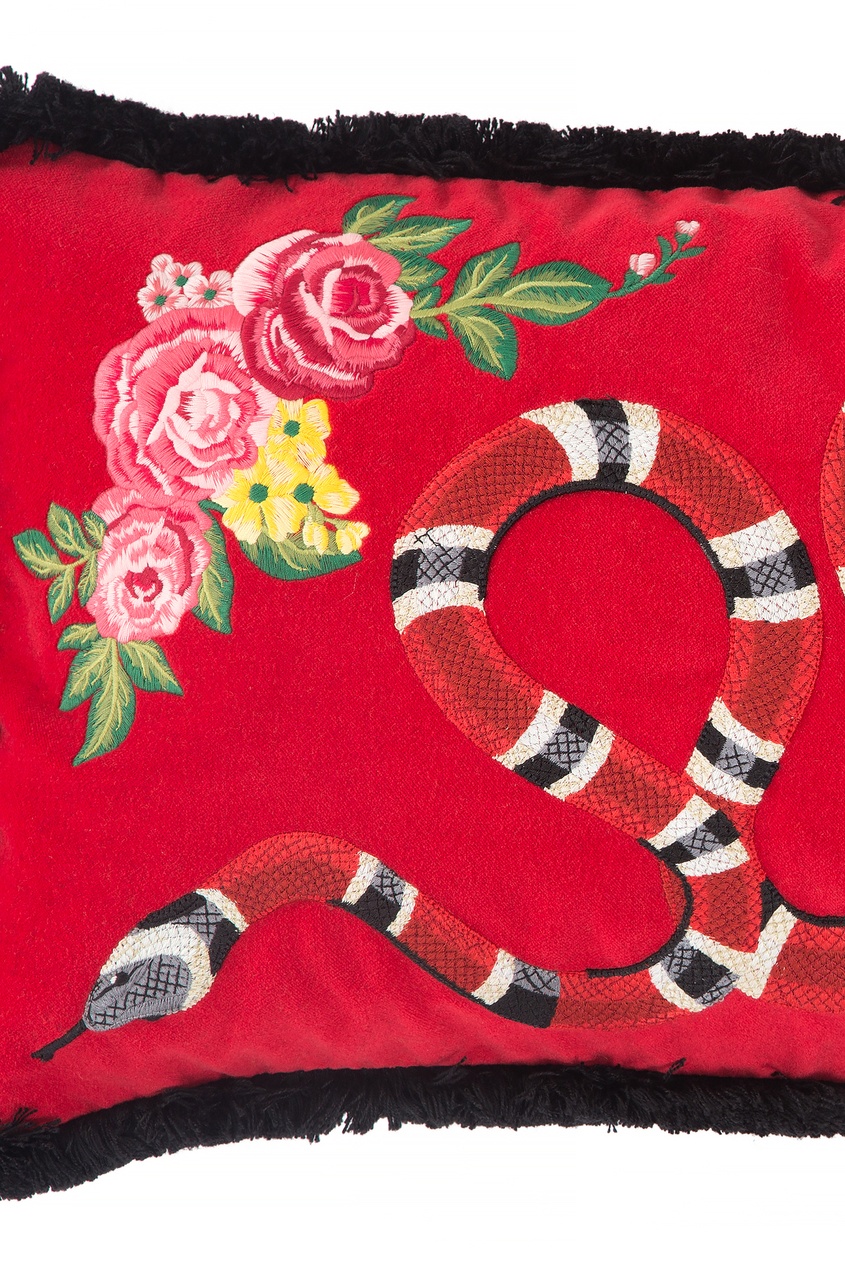 фото Диванная подушка с королевской змеей gucci