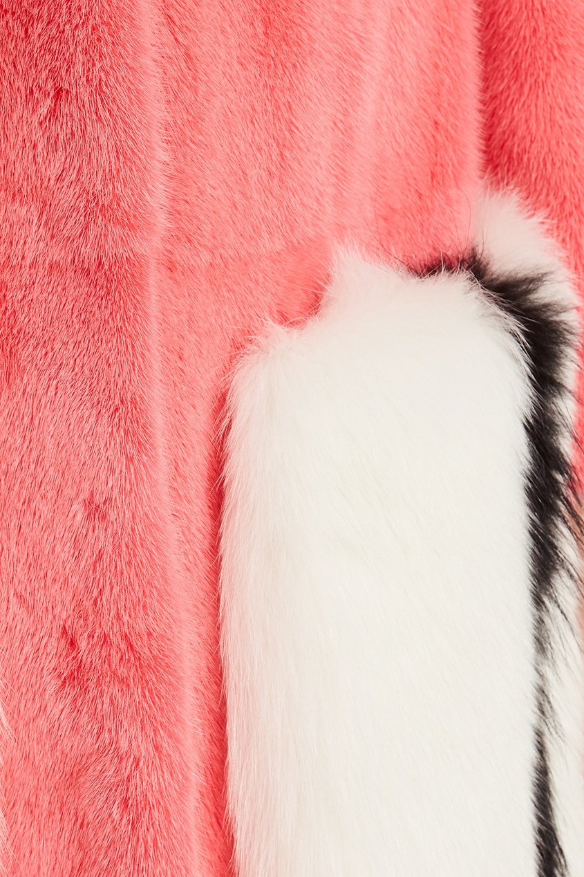 фото Розовое полупальто с контрастными вставками меха екатерина
