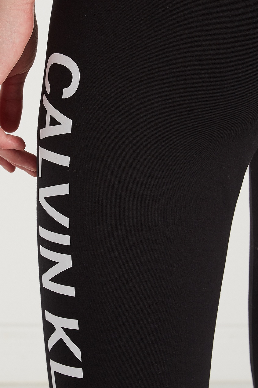 фото Черные брюки с логотипом calvin klein
