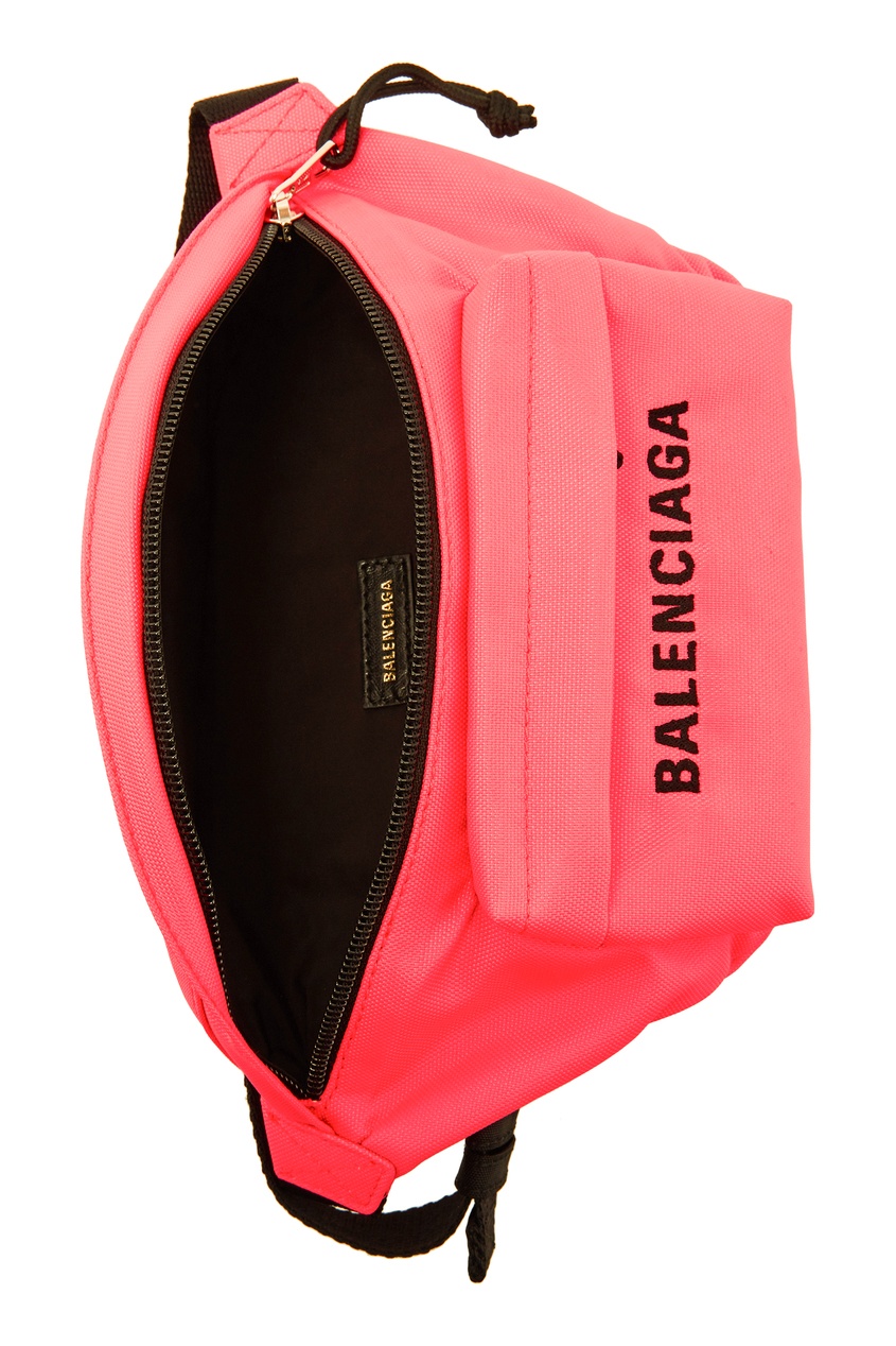 фото Неоново-розовая поясная сумка wheel balenciaga