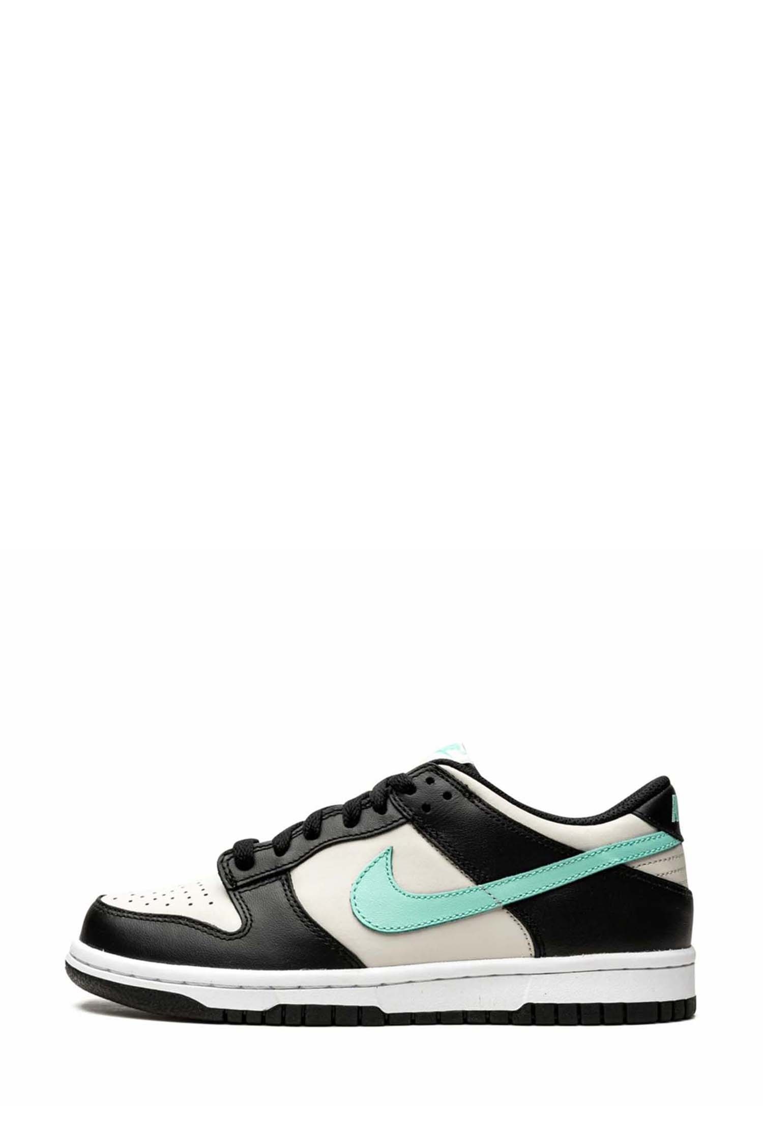 light bone tropical twist dunks