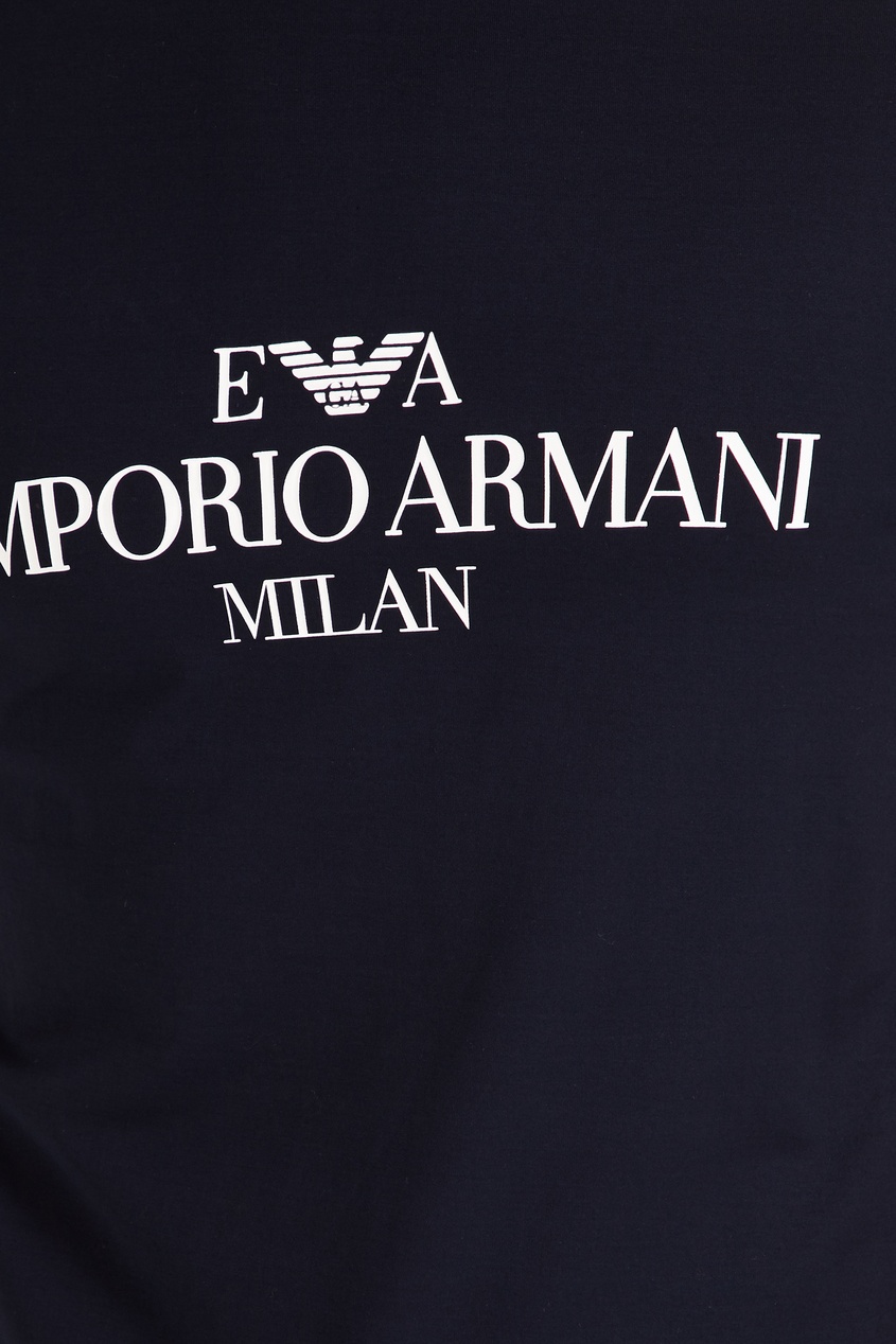 фото Темно-синяя футболка с контрастным логотипом emporio armani