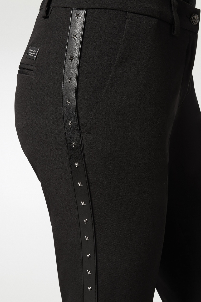 фото Черные брюки со стрелками и металлической отделкой philipp plein