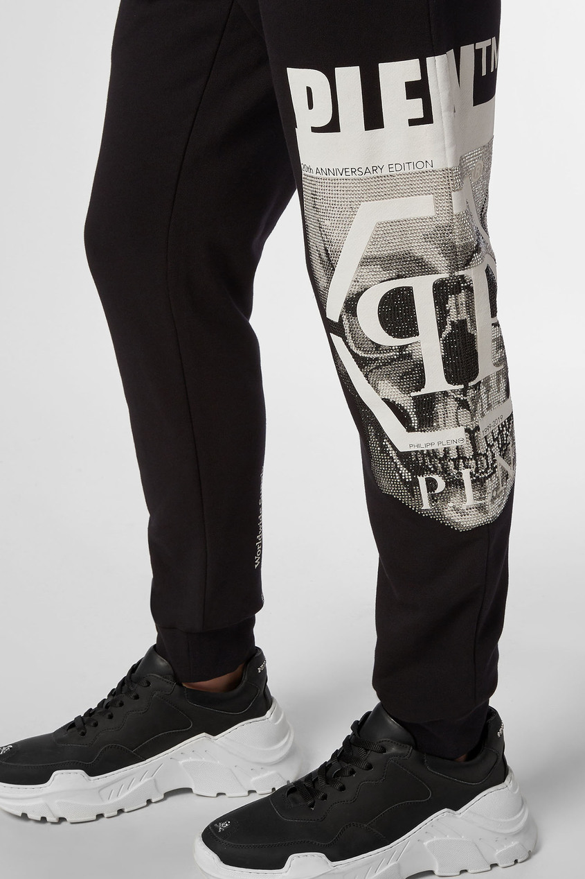фото Черные спортивные брюки с белым рисунком Philipp plein