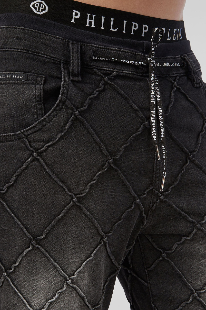 фото Серые джинсовые брюки с декоративными швами philipp plein