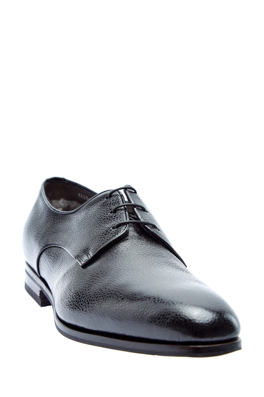 фото Черные лакированные туфли santoni