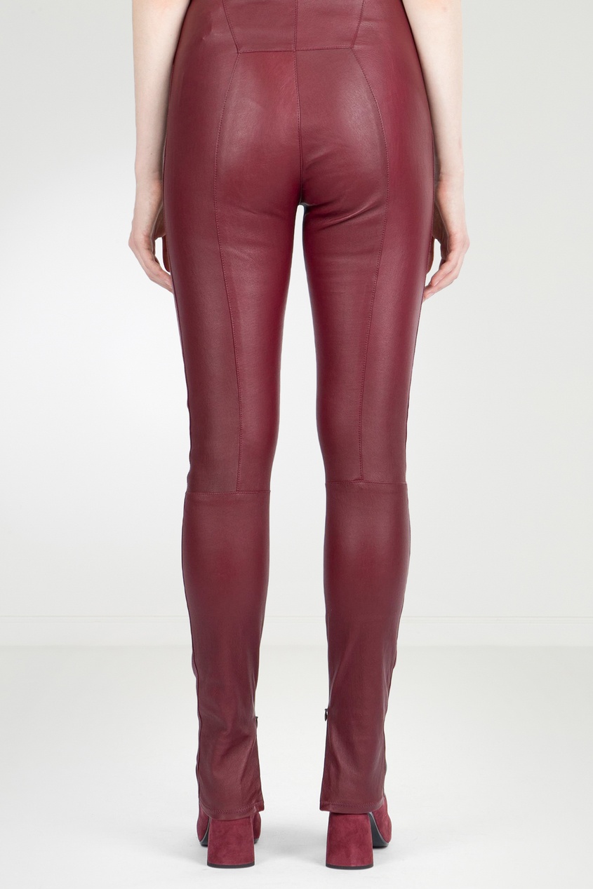 фото Бордовые брюки из кожи off-white