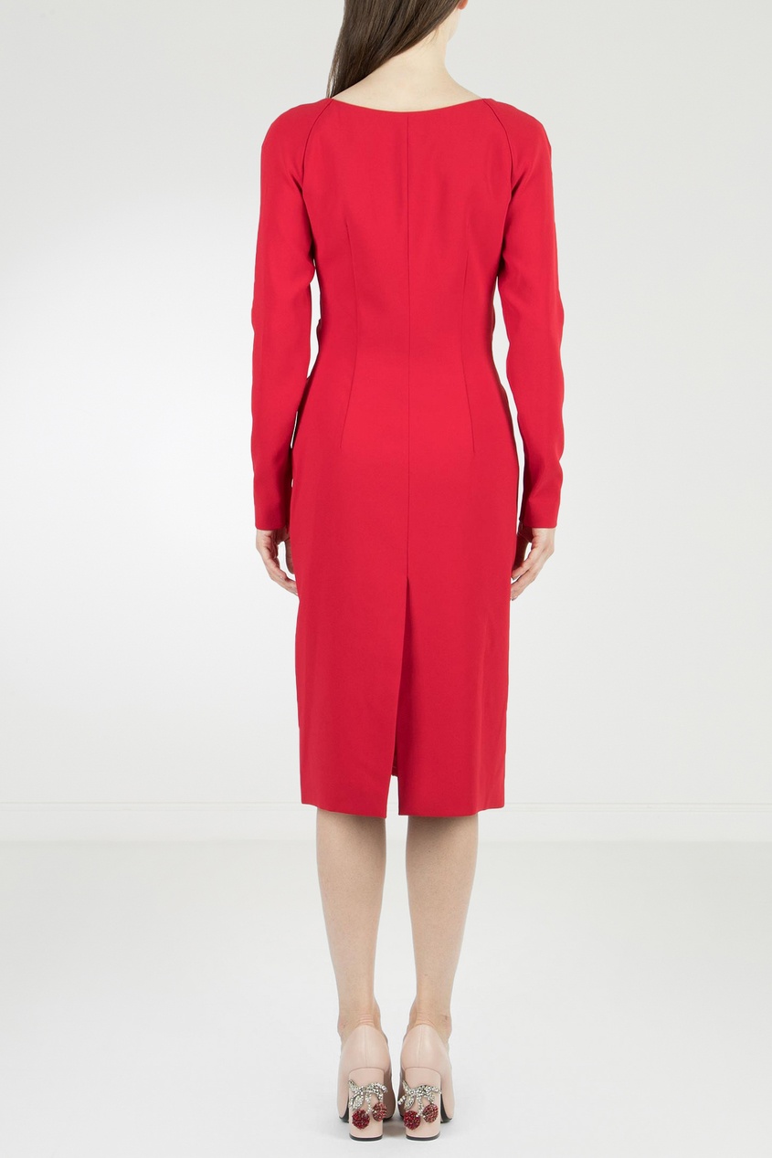 фото Красное платье с драпировкой no.21