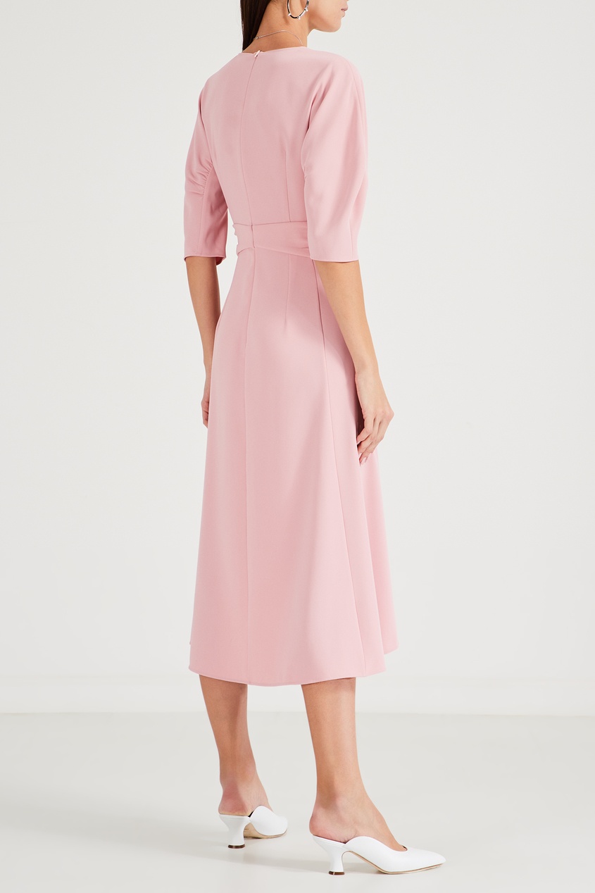 фото Розовое платье-миди с драпировкой no.21