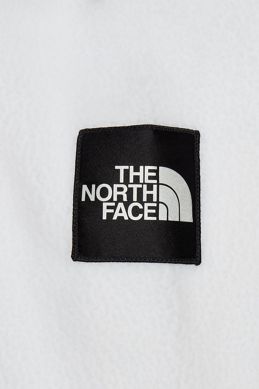 фото Спортивная куртка черно-белого цвета The north face