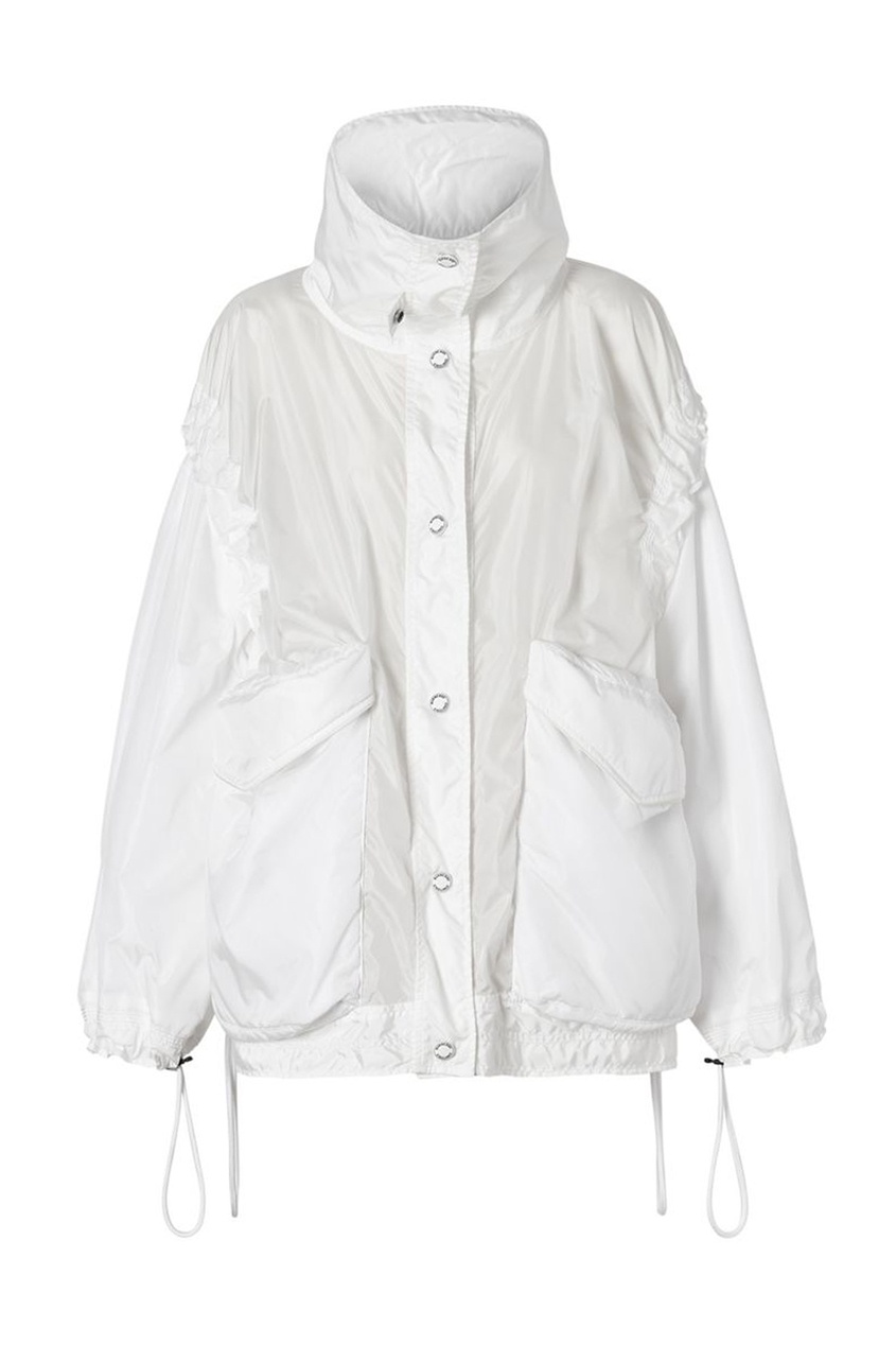 фото Белая куртка с накладными карманами burberry