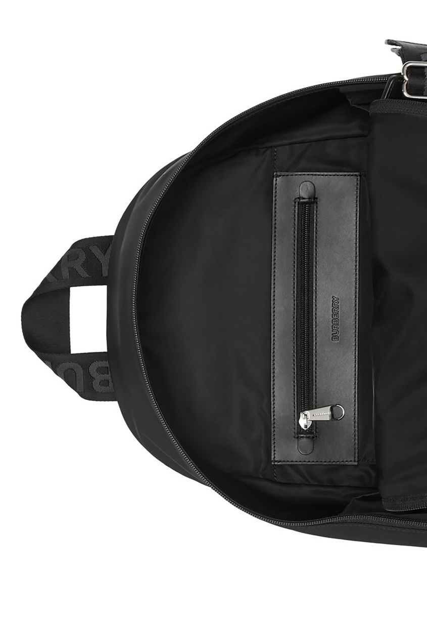 фото Черный рюкзак с широким ремнями burberry