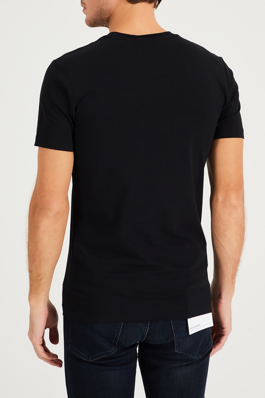 фото Черная футболка с крупным логотипом calvin klein