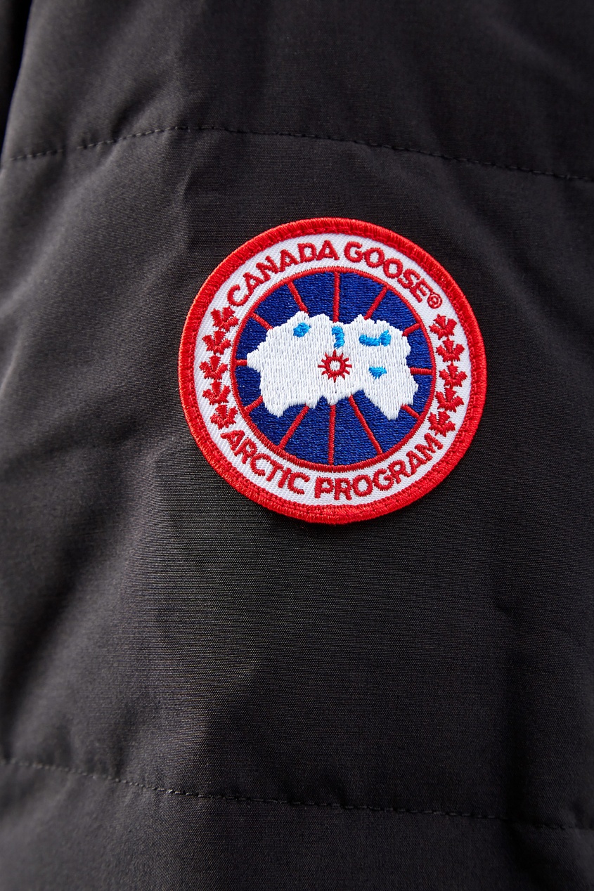 фото Черный пуховик с двойными карманами canada goose
