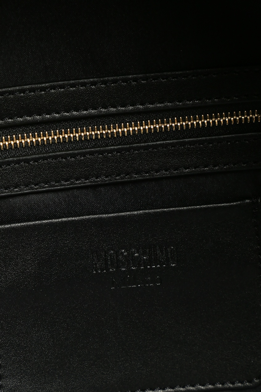 фото Черный рюкзак с крупным логотипом moschino