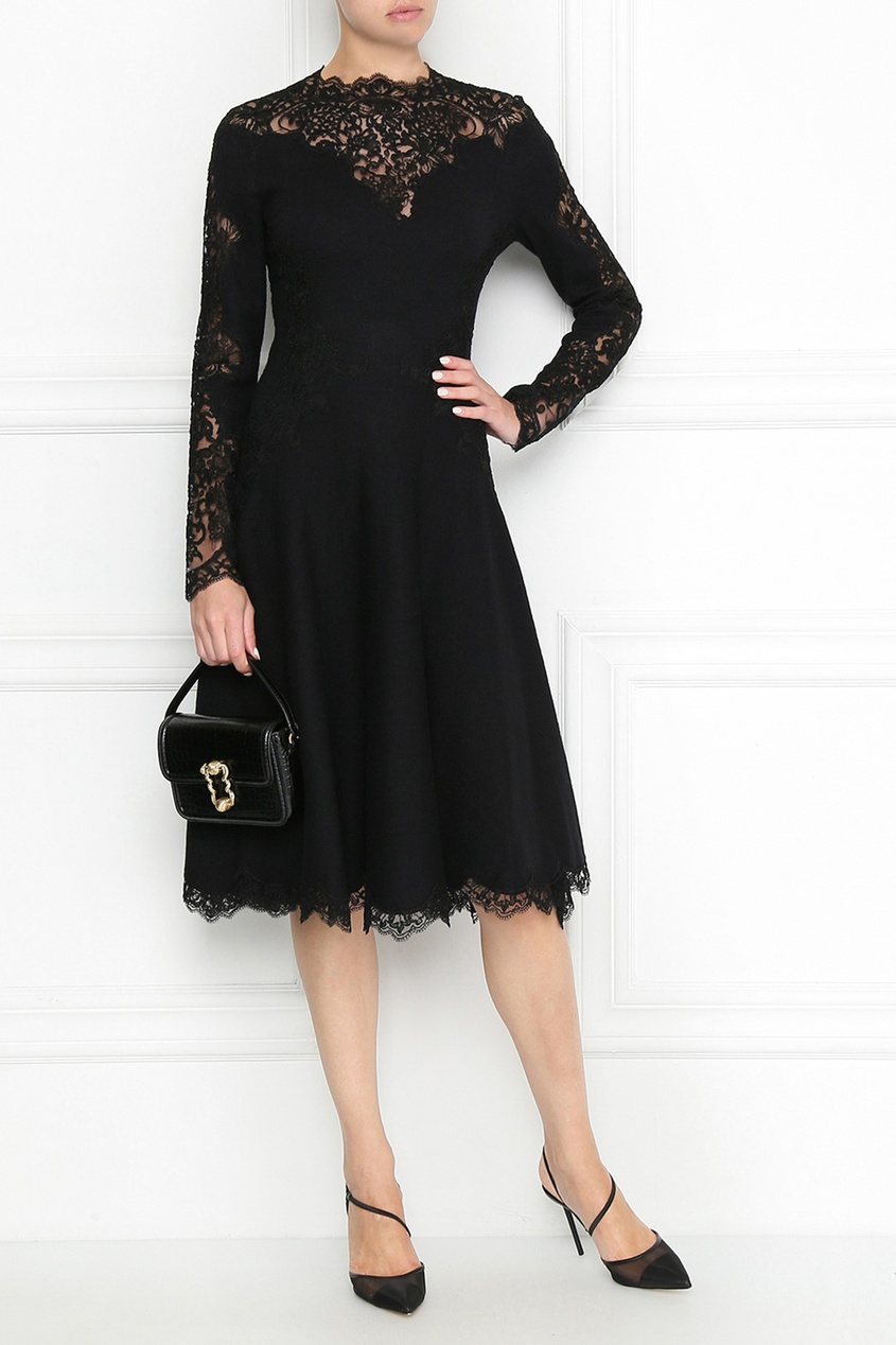 фото Черное платье с кружевными вставками ermanno scervino