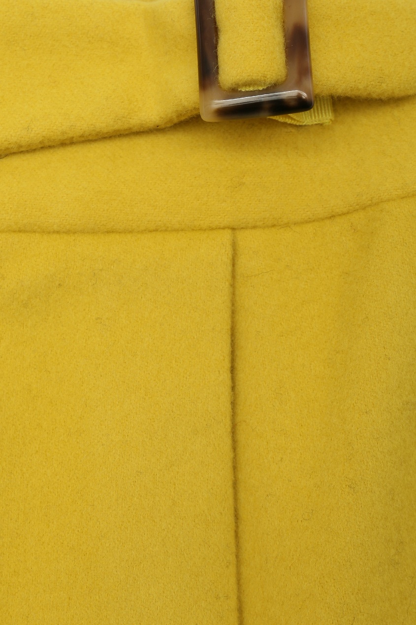 фото Желтые шорты с защипами и стрелками ermanno scervino