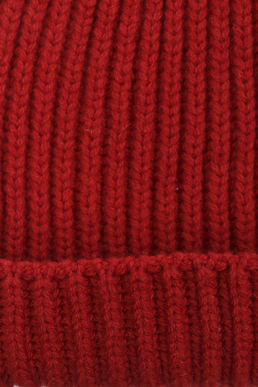 фото Красная шапка из кашемира della ciana