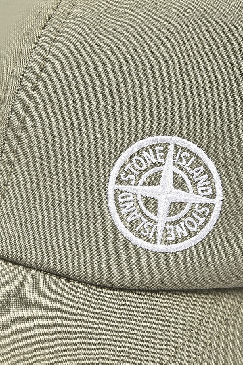 фото Серо-зеленая бейсболка с логотипом Stone island