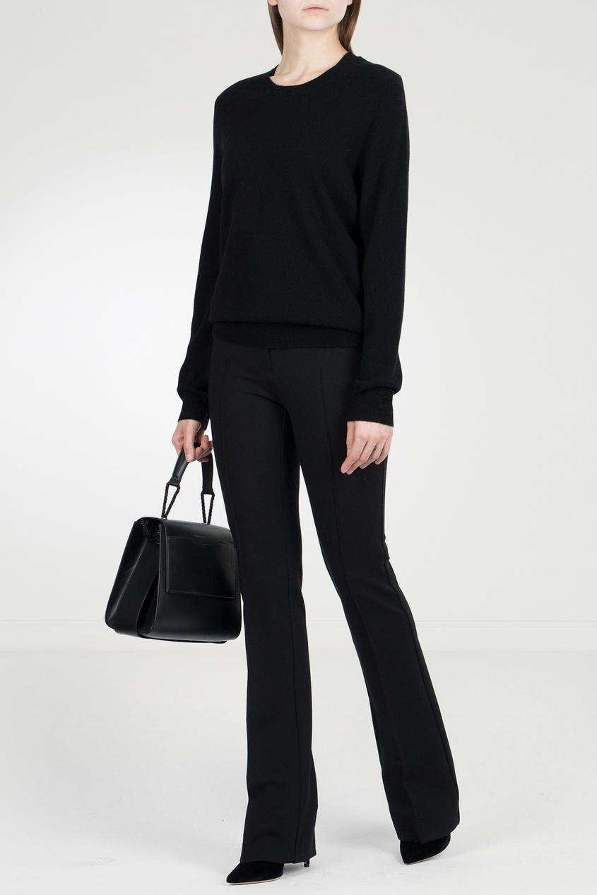 фото Пуловер черного цвета с меховой аппликацией max & moi