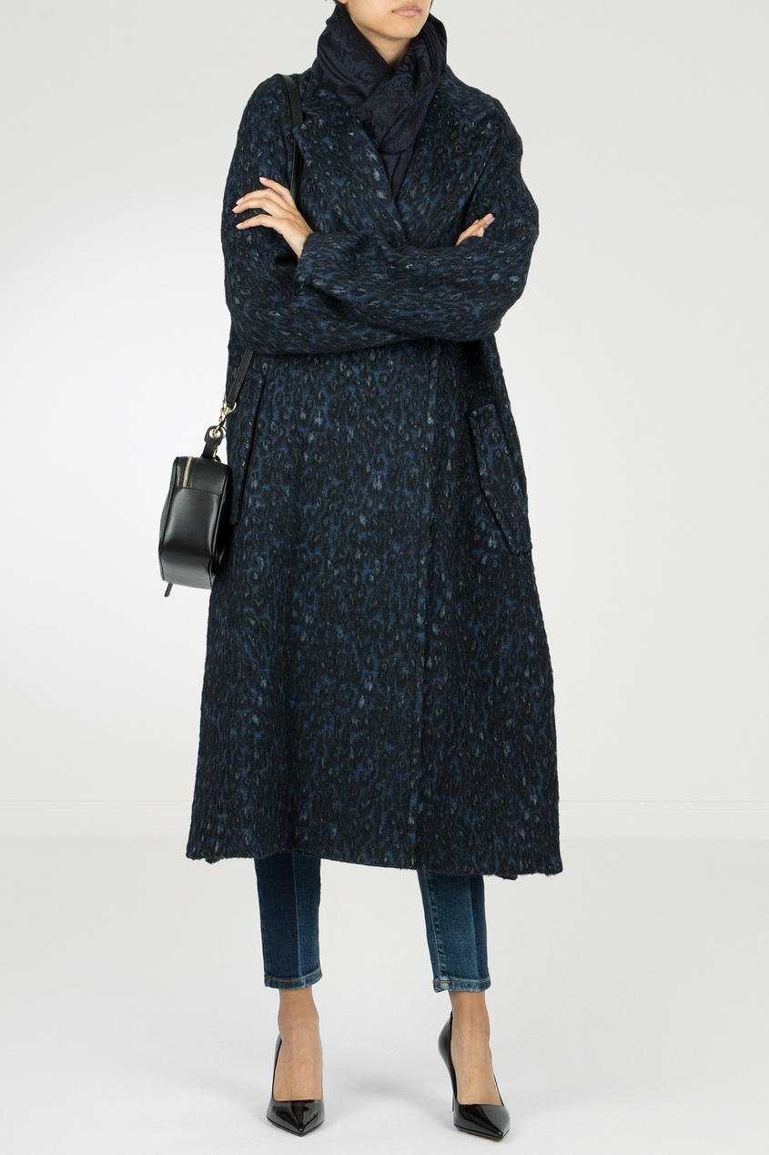 фото Синее пальто с принтом versace collection