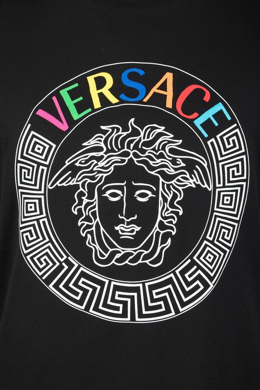 фото Черная футболка с логотипом бренда versace