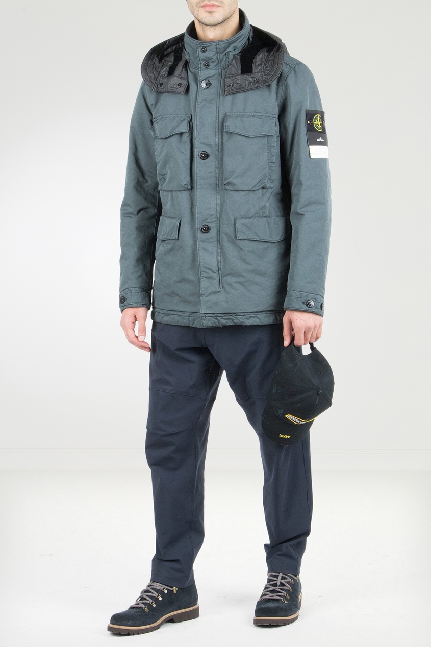 фото Серая куртка с накладными карманами stone island