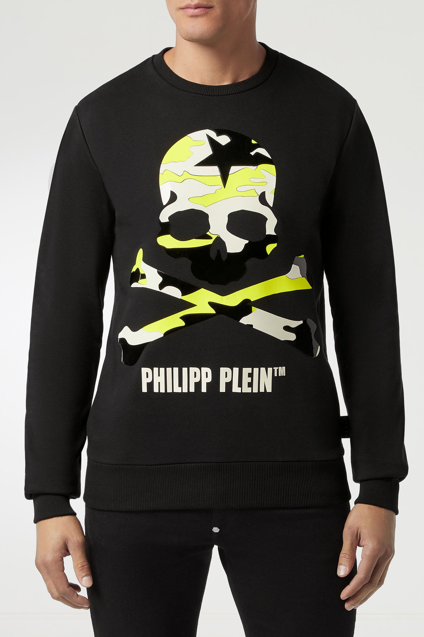 фото Черный свитшот с ярким принтом-черепом philipp plein