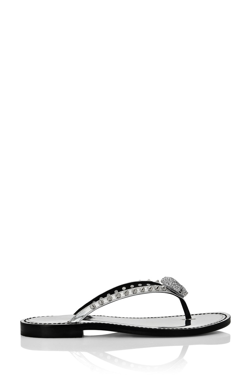 фото Серебристые шлепанцы с пряжкой-черепом philipp plein