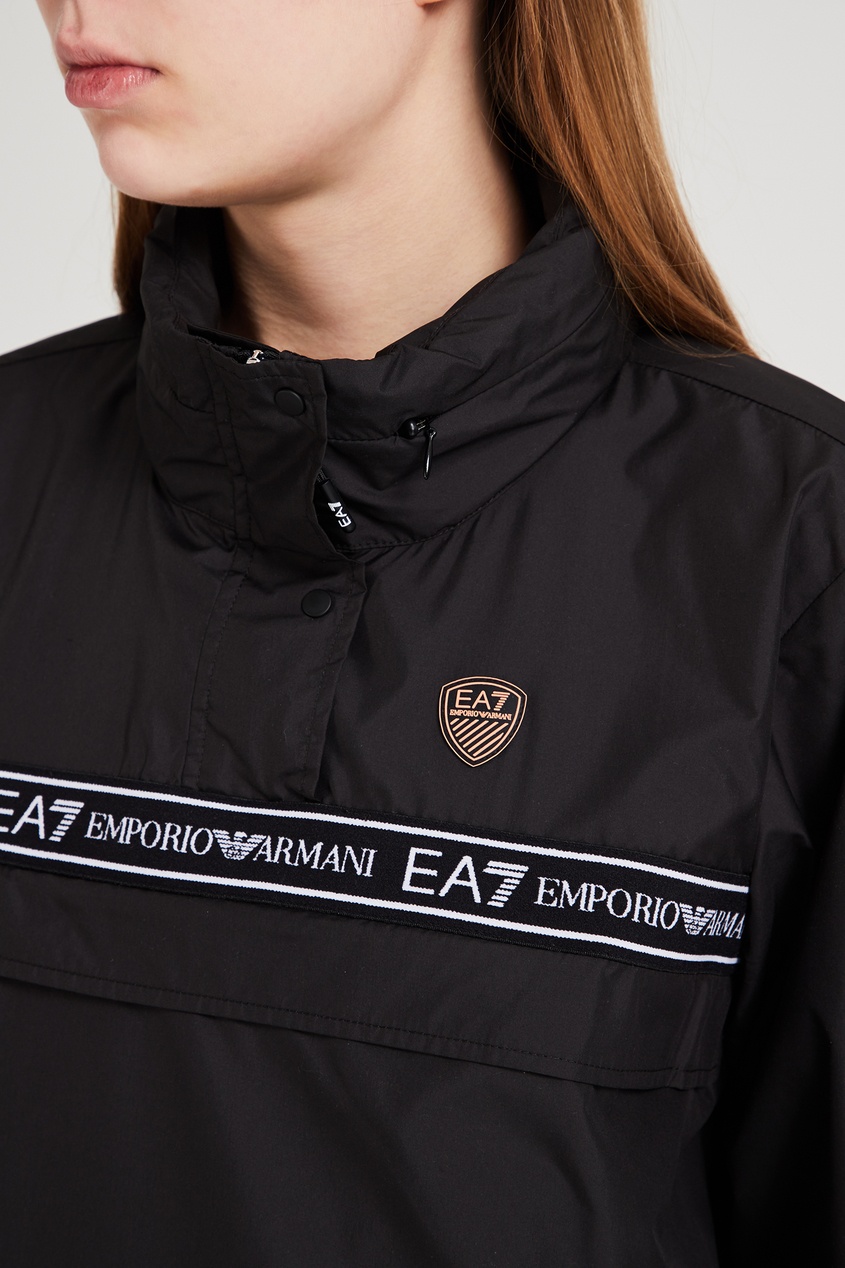 фото Черный анорак с логотипами бренда emporio armani
