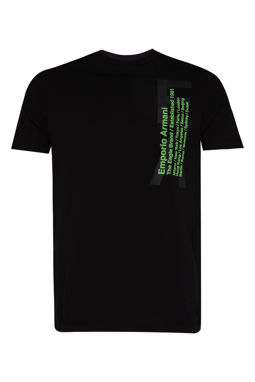 фото Черная футболка с ярким принтом emporio armani