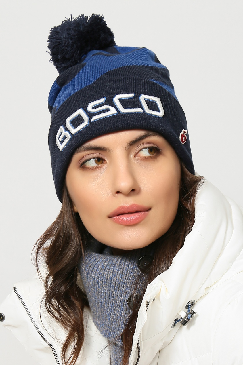 фото Синяя шапка с аппликацией bosco