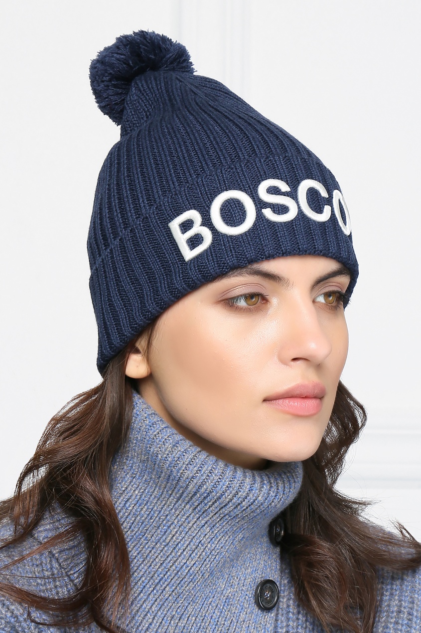фото Темно-синяя шапка с аппликацией bosco