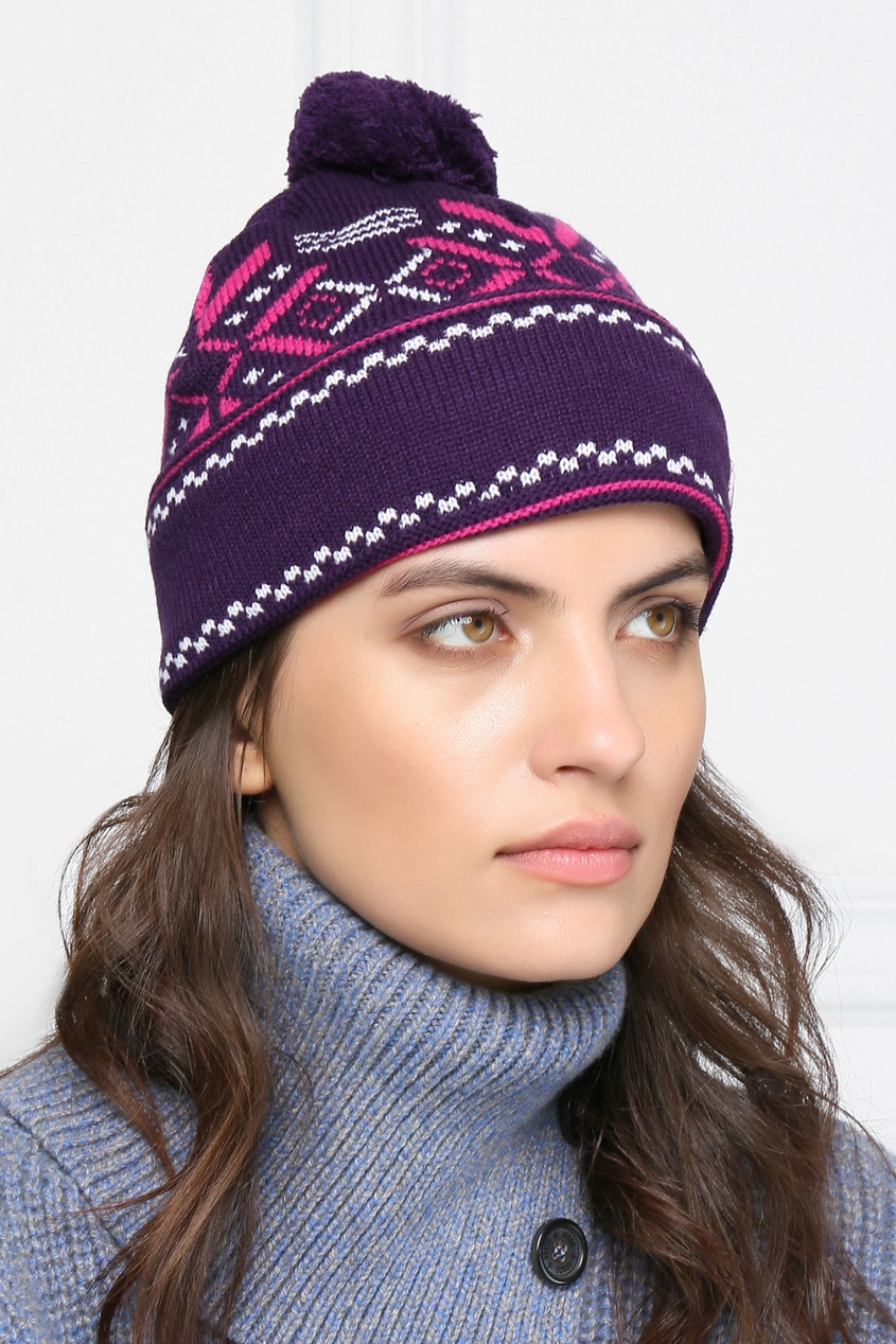 фото Фиолетовая шапка из шерсти с узором bosco
