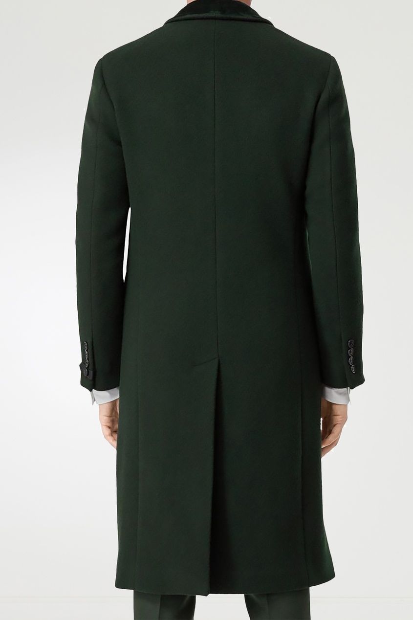 фото Зеленое пальто с бархатным воротником burberry