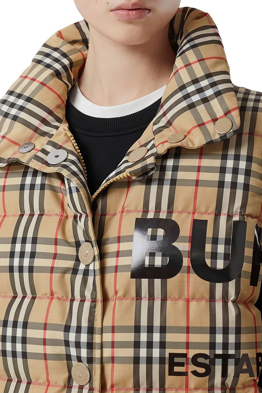 фото Бежевый клетчатый жилет burberry