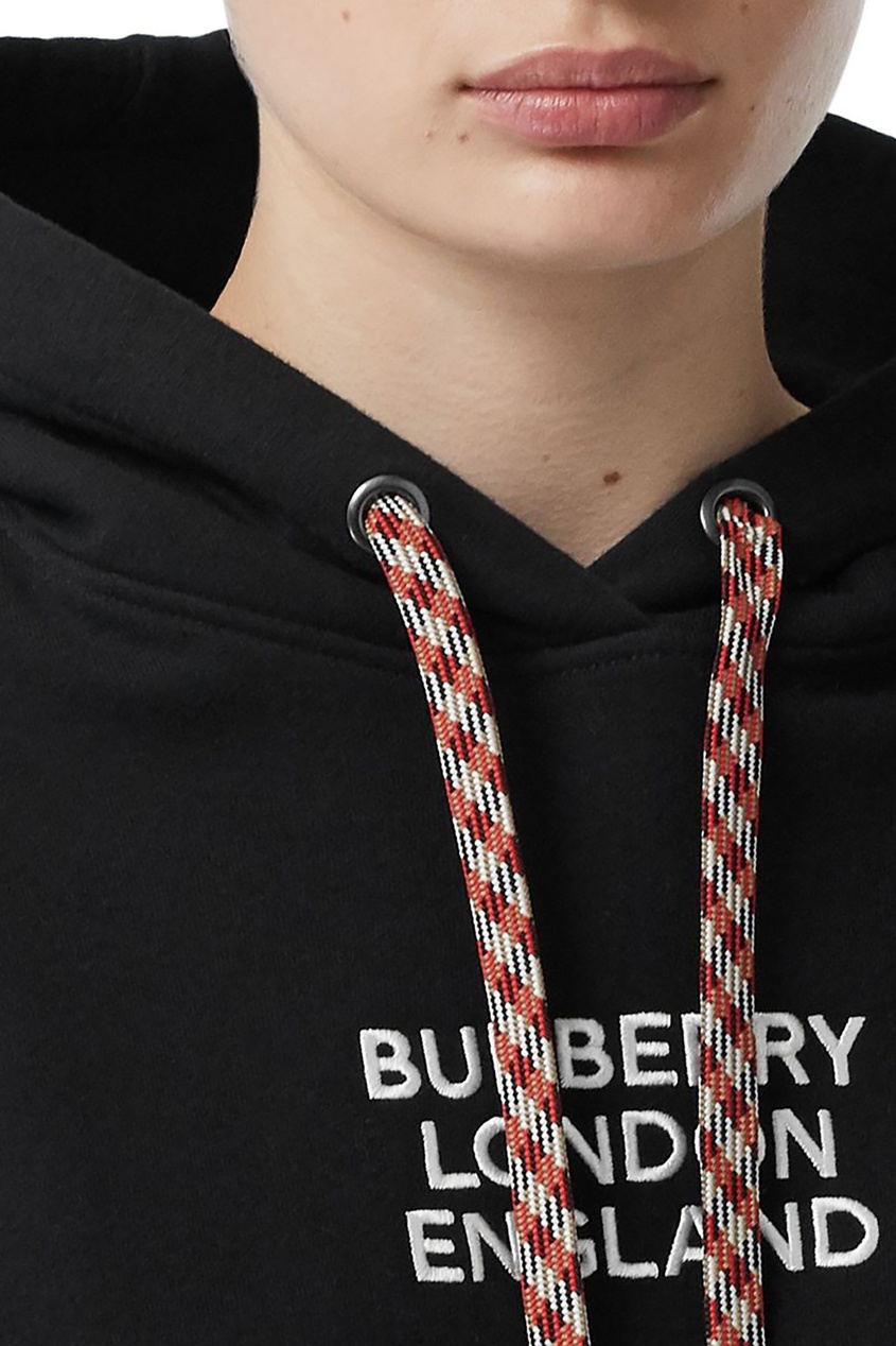 фото Черное худи с принтом burberry