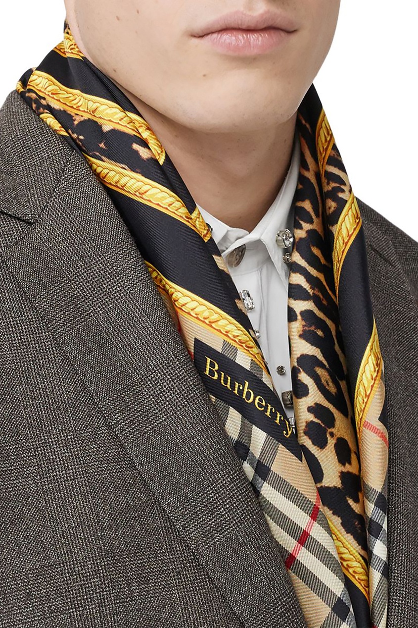 фото Шелковый платок с крупными принтами burberry