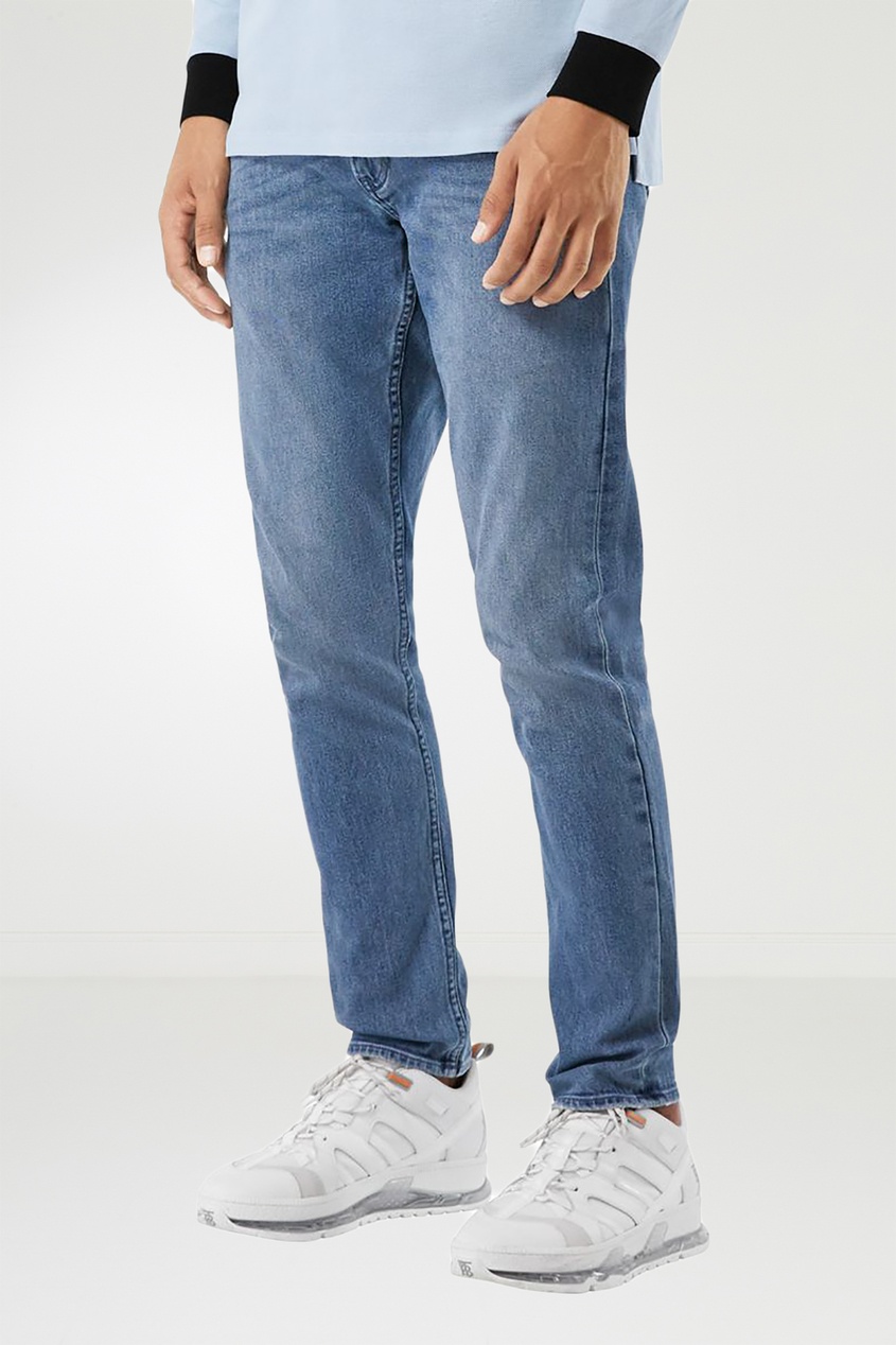 фото Синие джинсы с потертостями burberry