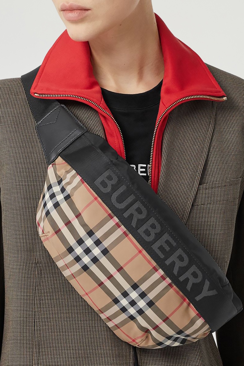 фото Поясная сумка в клетку burberry