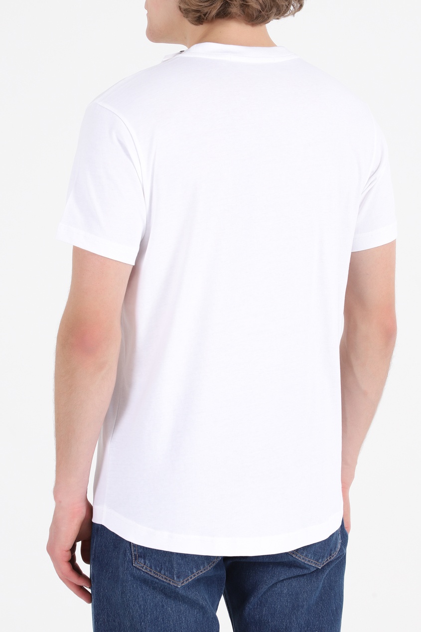 фото Белая футболка с карманом calvin klein