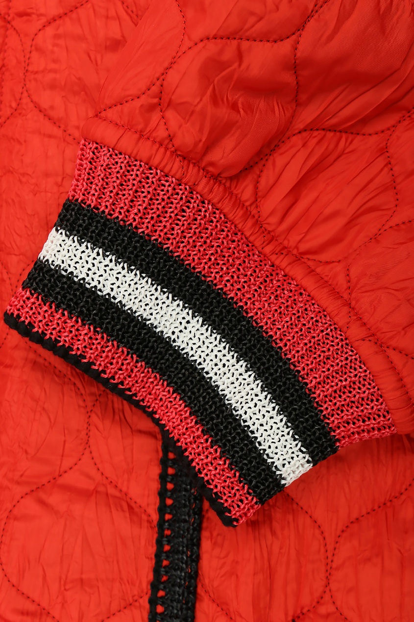 фото Красное стеганое пальто с разрезами ermanno scervino