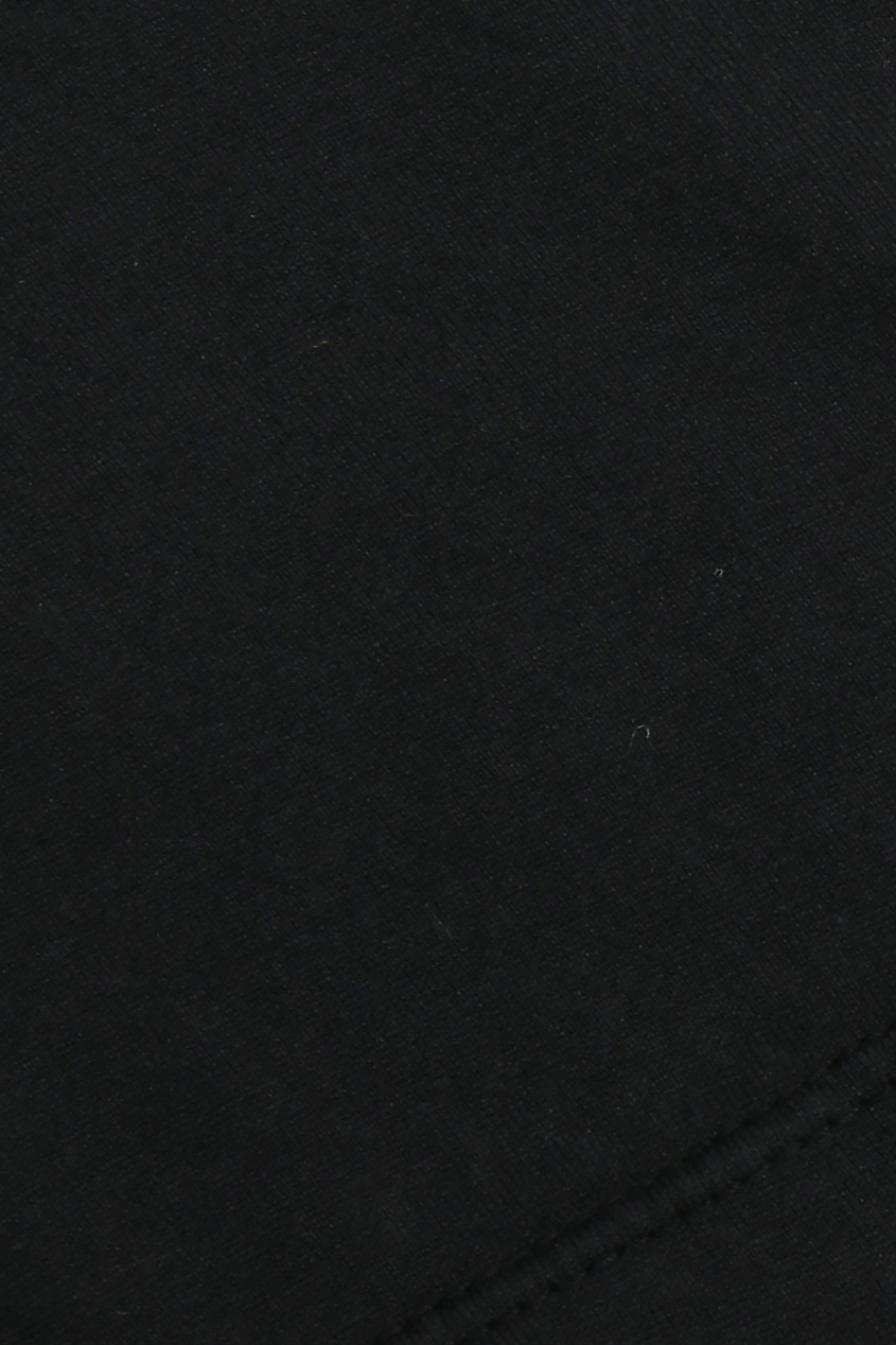 фото Черная футболка с серым принтом c.p. company