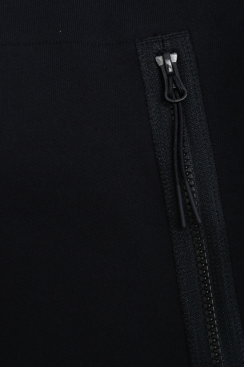 фото Черное худи с карманами на молниях c.p. company