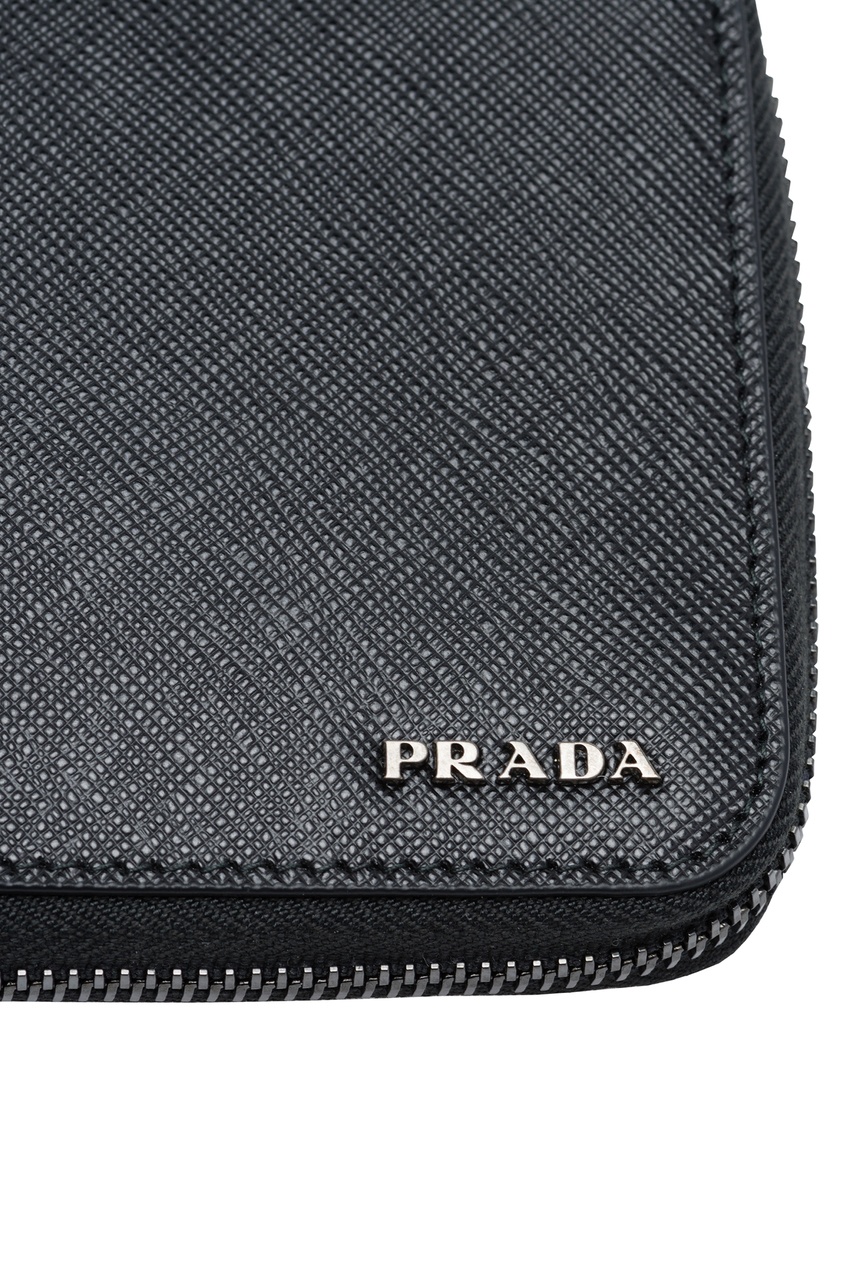 фото Черное портмоне из сафьяновой кожи prada
