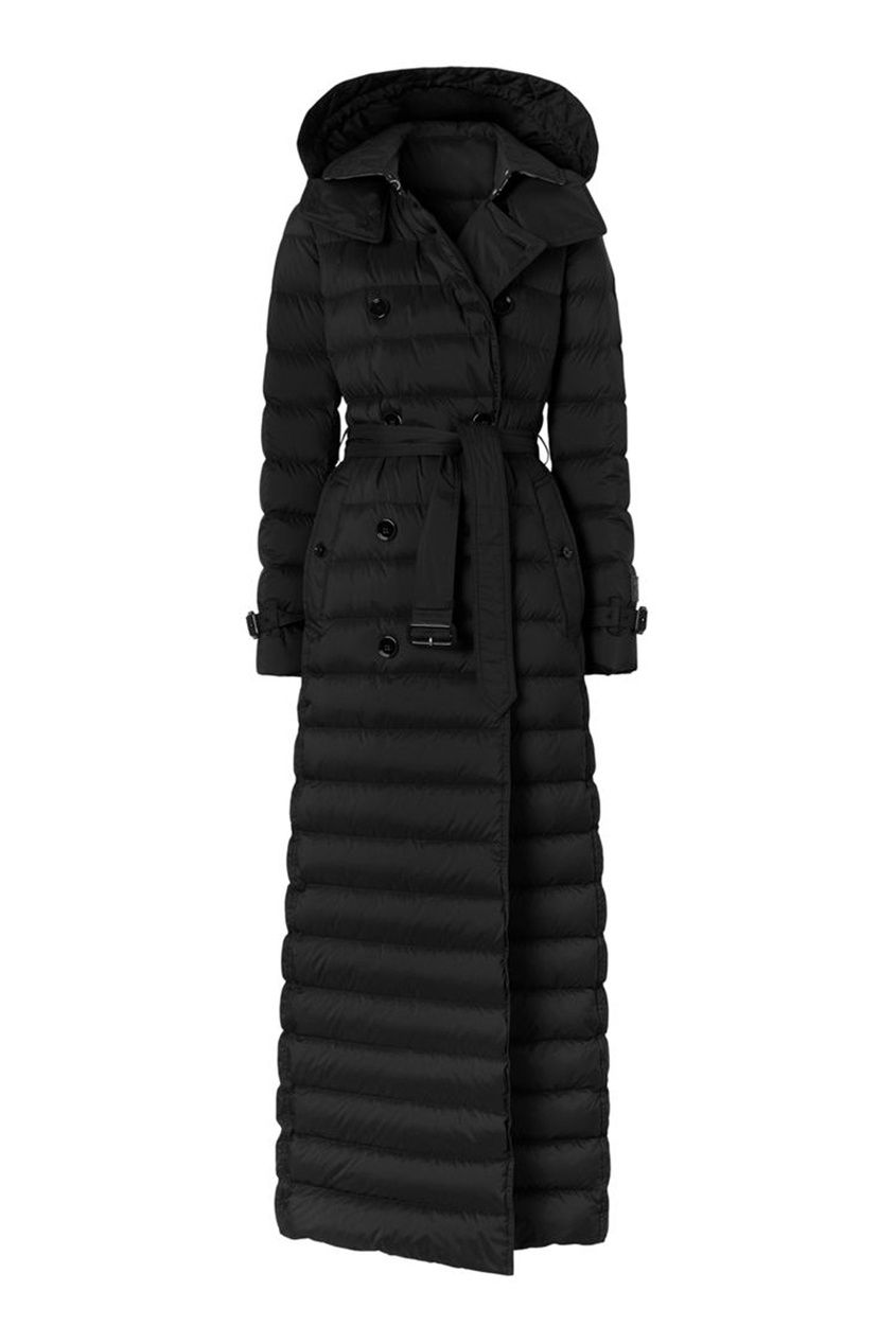 фото Черное пуховое пальто burberry